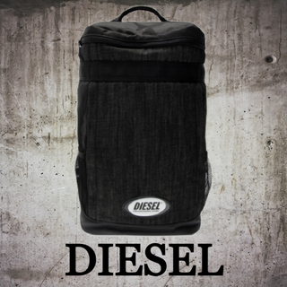 ディーゼル(DIESEL)の★SALE☆【DIESEL】ロゴ付きバックパック(リュック/バックパック)