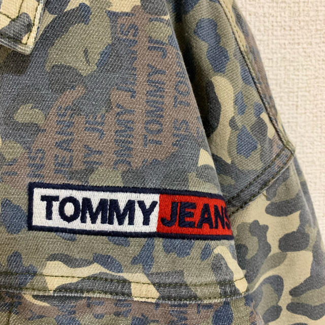 極希少TOMMY JEANS トミージーンズ 星条旗 刺繍ロゴ ワッペン 迷彩-