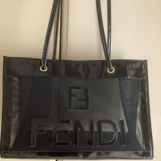 バッグエナメルメッシュトート　FENDI バッグ