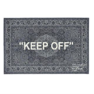 Off-White(ラグ)のフリマアイテム一覧 Off-White(ラグ)のフリマアイテム一覧