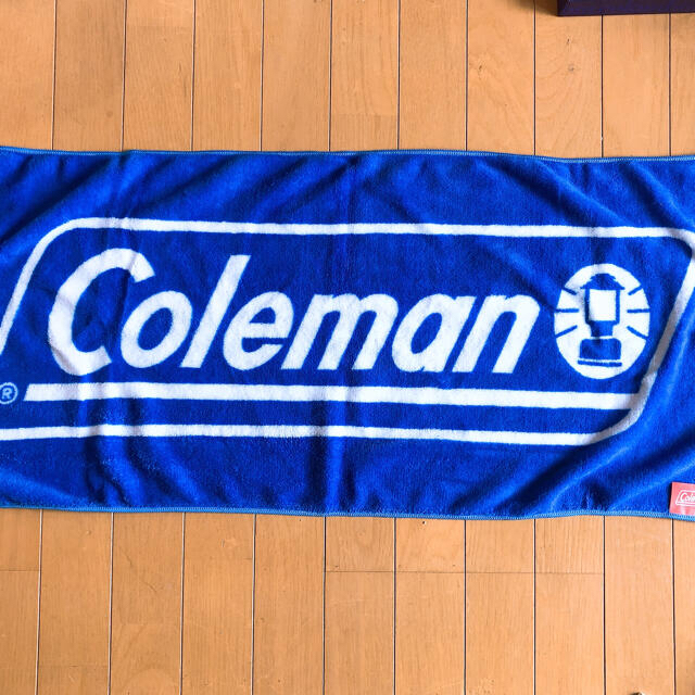 Coleman(コールマン)の★コールマン★ 大判タオル ふわふわ アウトドア 非売品 Coleman  インテリア/住まい/日用品の日用品/生活雑貨/旅行(タオル/バス用品)の商品写真