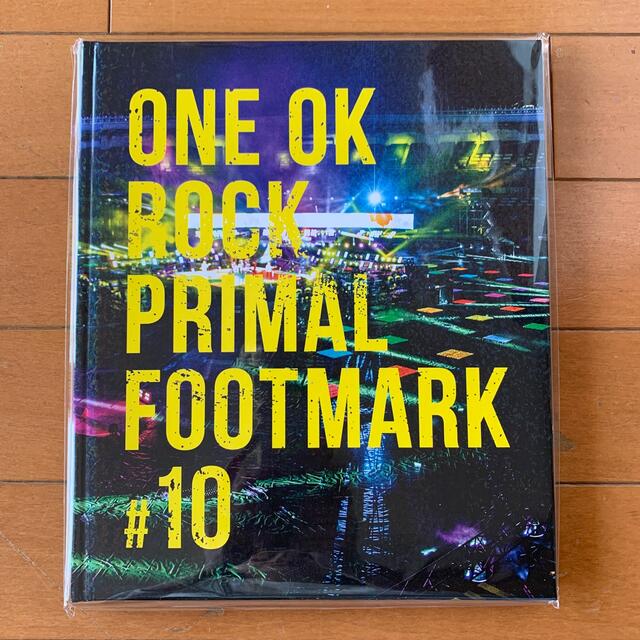 One Ok Rock Primal Footmark 10 One Ok Rockワンオク 写真集の通販 By Ballet プロフ読んでください ワンオクロックならラクマ