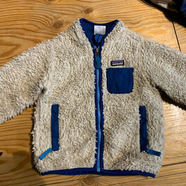 patagonia(パタゴニア)のパタゴニア　Patagonia ダウン キッズ/ベビー/マタニティのキッズ服女の子用(90cm~)(ジャケット/上着)の商品写真