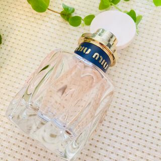 ミュウミュウ(miumiu)の【kiki様購入確約済み】〈miumiu〉ローロゼ オードパルファム 50mL(香水(女性用))