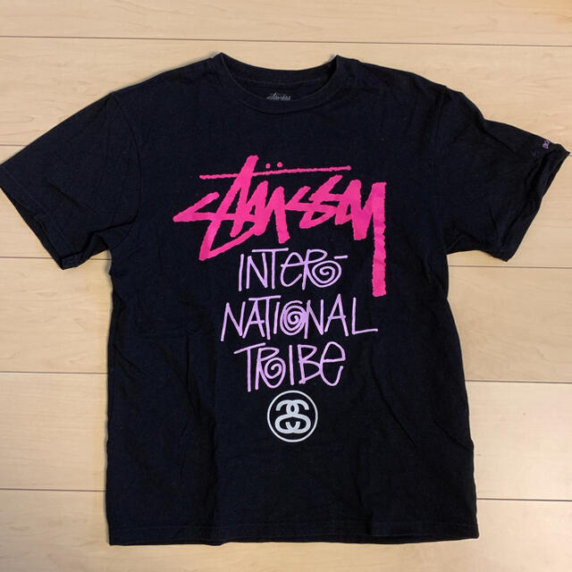 STUSSY(ステューシー)のStussy ブラック　Tシャツ レディースのトップス(Tシャツ(半袖/袖なし))の商品写真