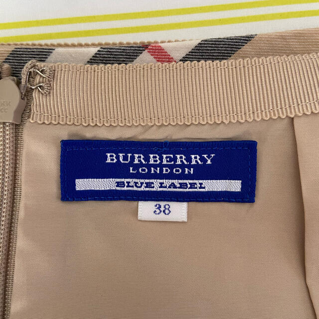 BURBERRY BLUE LABEL(バーバリーブルーレーベル)のバーバリー　ブルーレーベル　春夏スカート レディースのスカート(ひざ丈スカート)の商品写真