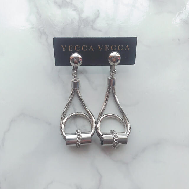 YECCA VECCA(イェッカヴェッカ)のYECCA VECCA イヤリング レディースのアクセサリー(イヤリング)の商品写真