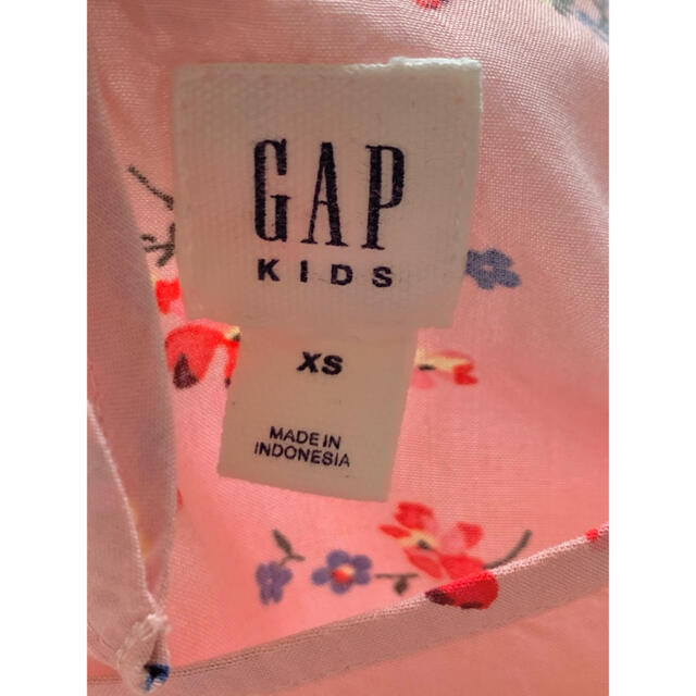 GAP Kids(ギャップキッズ)の【新品未使用】GapKids 花柄ワンピース 110 キッズ/ベビー/マタニティのキッズ服女の子用(90cm~)(ワンピース)の商品写真