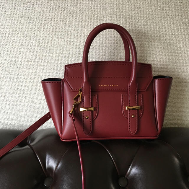 Charles and Keith(チャールズアンドキース)のチャールズアンドキース バック 新品 レディースのバッグ(ショルダーバッグ)の商品写真