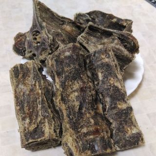 国産　無添加　鹿の肉付き骨(首・背骨)500g(ペットフード)