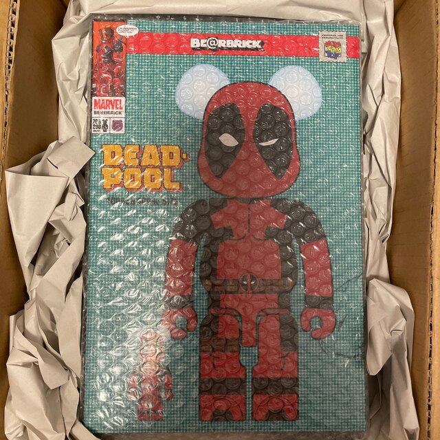 デッドプール　BE@RBRICK DEADPOOL 100% & 400%フィギュア