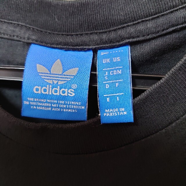 adidas(アディダス)のadidas originals ブラック 半袖 Tシャツ メンズのトップス(Tシャツ/カットソー(半袖/袖なし))の商品写真