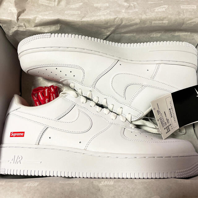 Supreme(シュプリーム)のSupreme®/Nike® Air Force 1 Low 白 28.5 新品 メンズの靴/シューズ(スニーカー)の商品写真