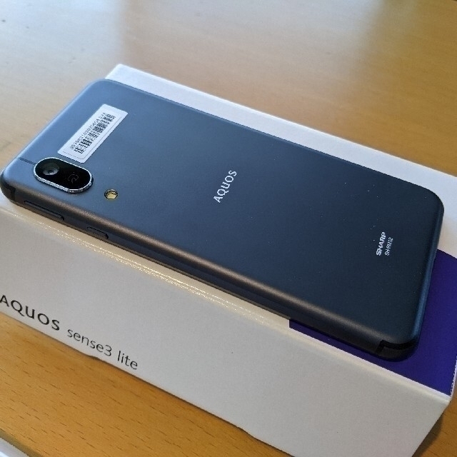 AQUOS(アクオス)の【美品】AQUOS sense3 lite SH-RM12 スマホ/家電/カメラのスマートフォン/携帯電話(スマートフォン本体)の商品写真