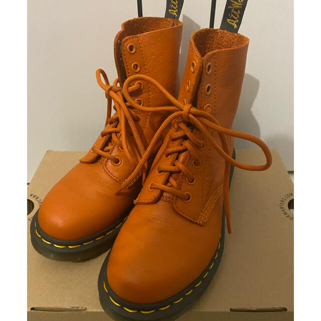 Dr.Martens(ドクターマーチン)のDr.Martens ドクターマーチン 8ホール ブーツ レディースの靴/シューズ(ブーツ)の商品写真