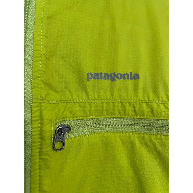 patagonia(パタゴニア)のパタゴニア（patagonia）フーディニジャケット Mサイズ 蛍光グリーン メンズのジャケット/アウター(ナイロンジャケット)の商品写真