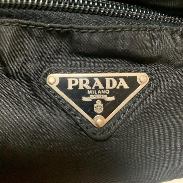 PRADA(プラダ)のプラダ ウエストバッグ ウエストポーチ 3角プレート ナイロン メンズのバッグ(ウエストポーチ)の商品写真