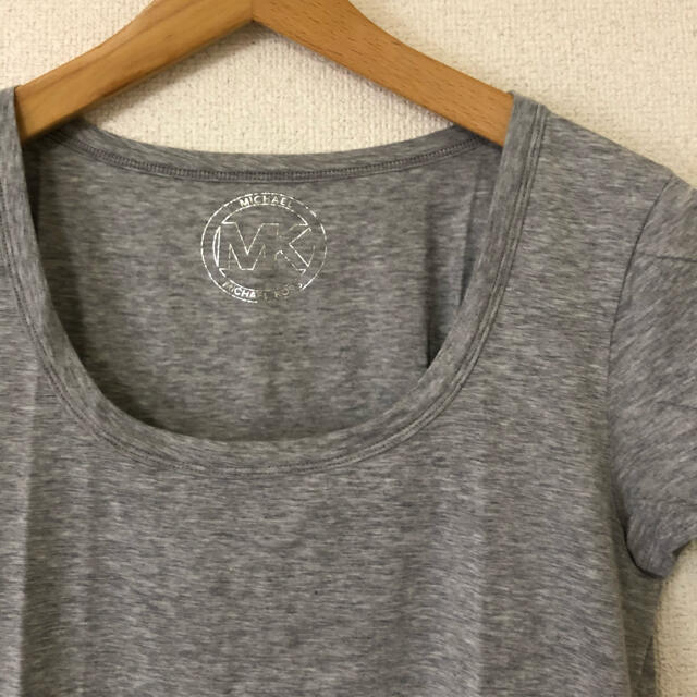 Michael Kors(マイケルコース)のMichael Michael Kors 汗染み防止Tシャツ グレー レディースのトップス(カットソー(半袖/袖なし))の商品写真