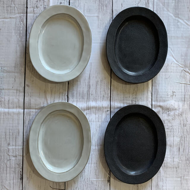 リムオーバル皿 マット黒ツヤ白4枚 小皿 オシャレ陶器 楕円 副菜皿デザート皿