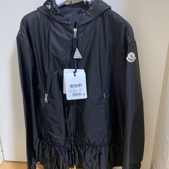 MONCLER(モンクレール)のモンクレール　サルセル　00サイズ　新品　 レディースのジャケット/アウター(ナイロンジャケット)の商品写真