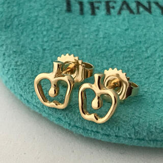ティファニー(Tiffany & Co.)のTiffany K18YG スモールアップルピアス 美品(ピアス)