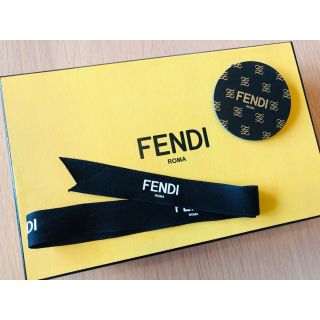 フェンディ(FENDI)の美品☆FENDI フェンディ リボン&マグネットクリップ  非売品 ノベルティ(ショップ袋)