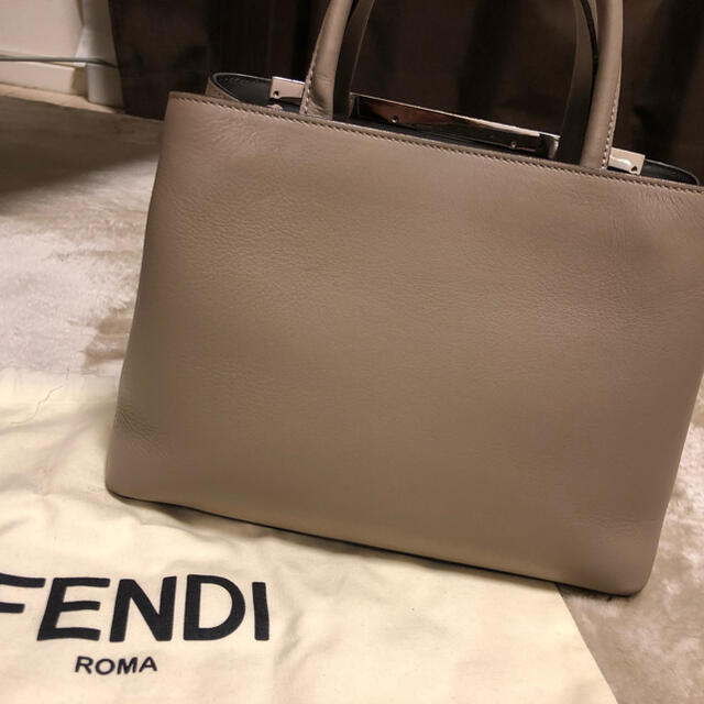 FENDI ショルダー フェンディの通販 by Y's shop｜フェンディならラクマ - FENDI ハンドバッグ 得価高品質