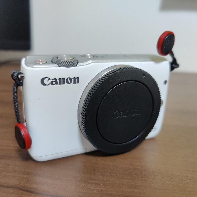 ショッピング売品 CANON EOS M10 ホワイト ボディ &SDカード&社外