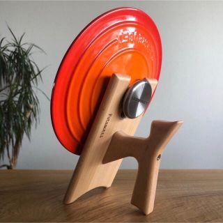 ルクルーゼ(LE CREUSET)のフタモッチ301 ルクルーゼ　ストウブ　バーミキュラ　ブルーノ用ハンドルフタ置き(鍋/フライパン)