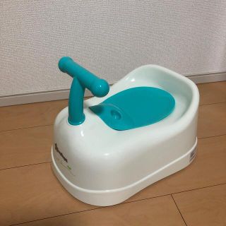 ニシマツヤ(西松屋)の新品✨開封組み立てのみ　オマル(トレーニング用品)