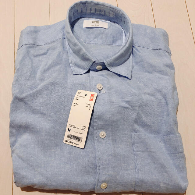 UNIQLO(ユニクロ)のUNIQLO プレミアムリネンシャツ　ブルー　長袖 メンズのトップス(シャツ)の商品写真