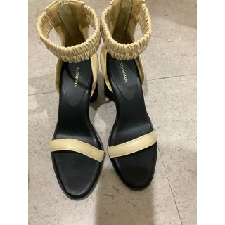 ステュディオス(STUDIOUS)のAKIRANAKA サンダル　size 36(サンダル)