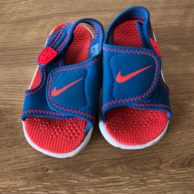 NIKE(ナイキ)のNIKE キッズ　サンダル キッズ/ベビー/マタニティのベビー靴/シューズ(~14cm)(サンダル)の商品写真