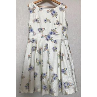 ジルスチュアート(JILLSTUART)の花柄ワンピース(ひざ丈ワンピース)