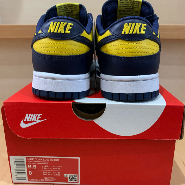 NIKE(ナイキ)のNIKE DUNK LOW "MICHIGAN"  24.5cm メンズの靴/シューズ(スニーカー)の商品写真