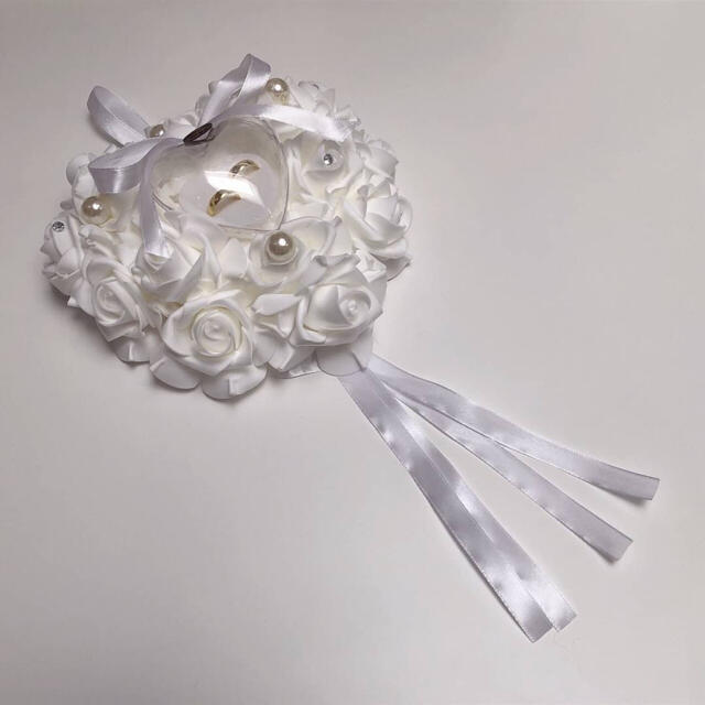 リングピロー　ハート❤︎結婚式　ウエディング　花　結婚指輪 ハンドメイドのウェディング(リングピロー)の商品写真