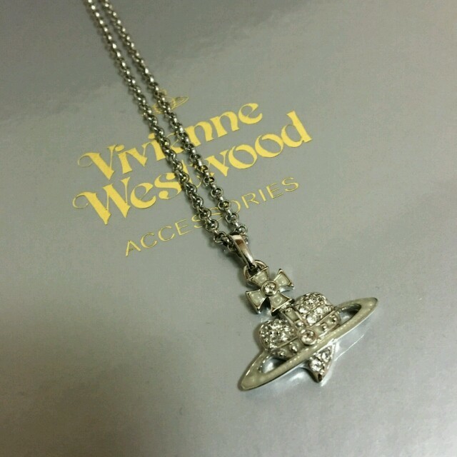 Vivienne Westwood - ディアマンテハートオーブネックレス Vivienne Westwood - ディアマンテハートオーブネックレス