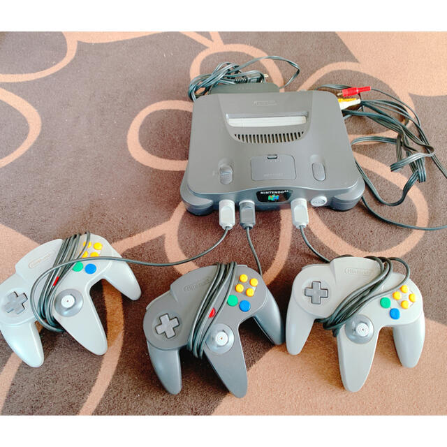 Nintendo64(コントローラー3つ)