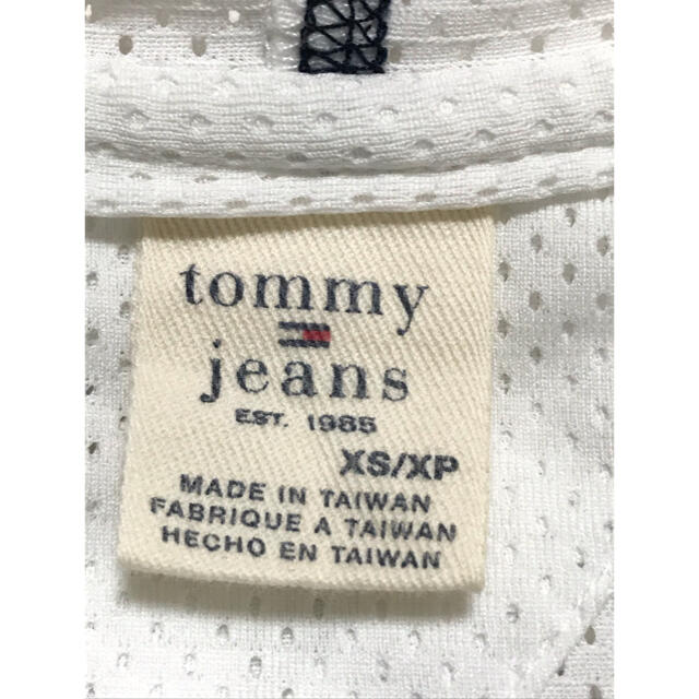 TOMMY HILFIGER(トミーヒルフィガー)のトミー　ジーンズ　メッシュ　パーカー　XS レディースのトップス(パーカー)の商品写真