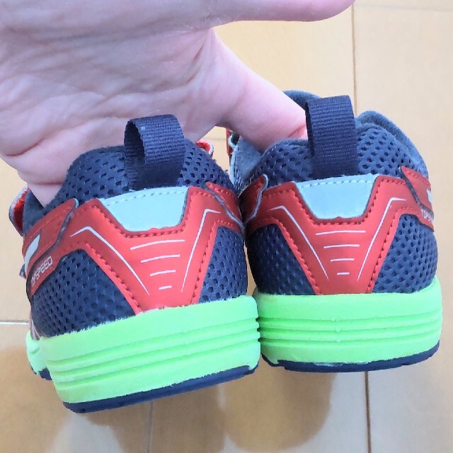 asics(アシックス)のスクスク☆トップスピードミニ3☆17cmスニーカー☆赤☆アシックス☆男の子靴 キッズ/ベビー/マタニティのキッズ靴/シューズ(15cm~)(スニーカー)の商品写真