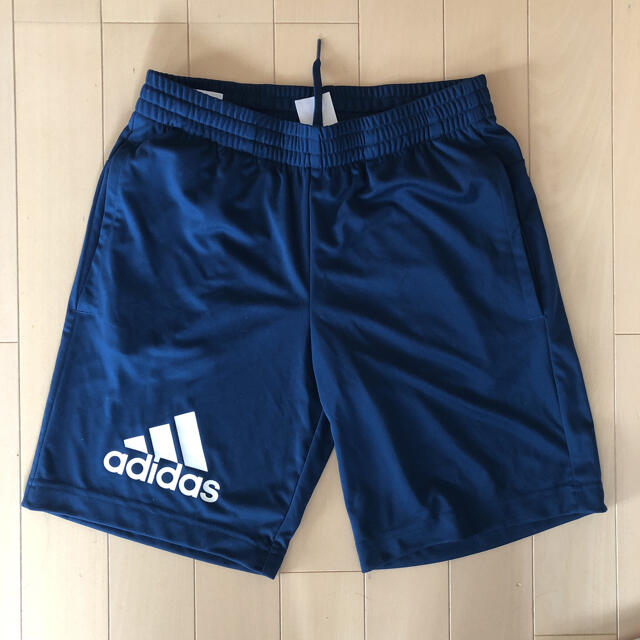 adidas(アディダス)のアディダス　トレーニングパンツ150cm キッズ/ベビー/マタニティのキッズ服男の子用(90cm~)(パンツ/スパッツ)の商品写真