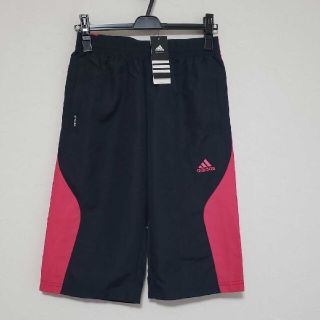 アディダス(adidas)のハーフパンツ(ショートパンツ)