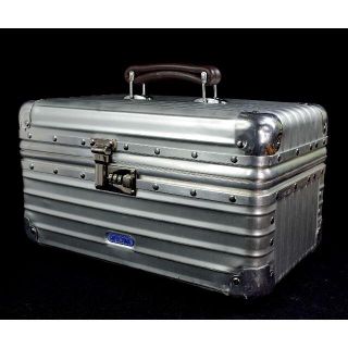 リモワ(RIMOWA)のリモワ 976.38　『クラッシックフライト』ビューティケース　17L(旅行用品)