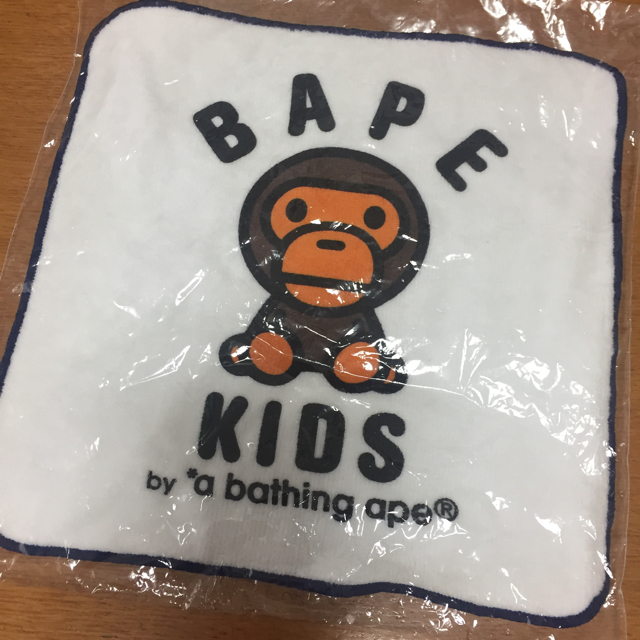 A BATHING APE(アベイシングエイプ)の【BAPE KIDS】ミニハンカチ／ミニタオル◆ベイビーマイロ キッズ/ベビー/マタニティのこども用ファッション小物(その他)の商品写真