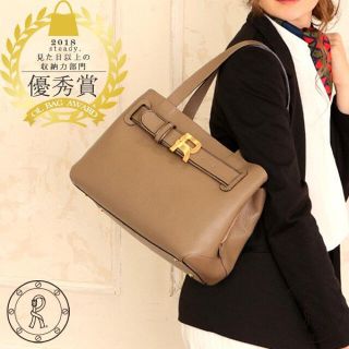 ロベルタディカメリーノ(ROBERTA DI CAMERINO)の完売品❣️ ロベルタ・ディ・カメリーノ トートバッグ 美品 A4対応(トートバッグ)