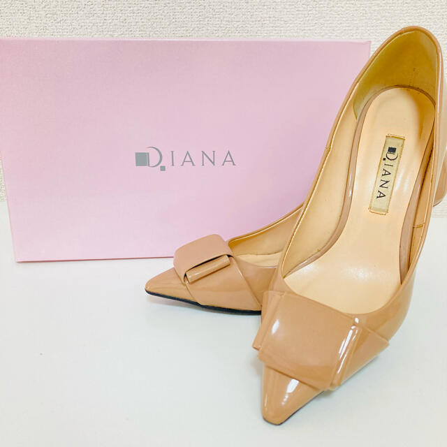 DIANA(ダイアナ)のかーーーな様専用　パンプス　22cm 肌に馴染むベージュ　7cmヒール　オフィス レディースの靴/シューズ(ハイヒール/パンプス)の商品写真