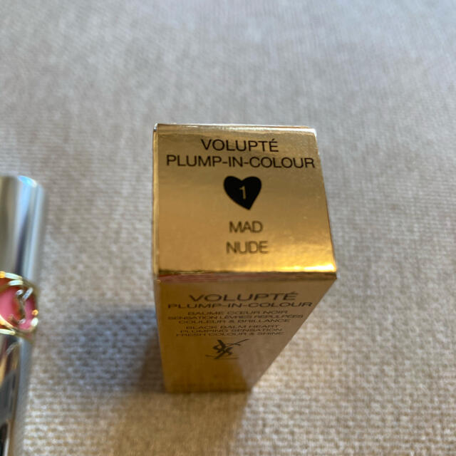 Yves Saint Laurent Beaute(イヴサンローランボーテ)のルージュ ヴォリュプテ プランプインカラーNo.1 Mad Nude コスメ/美容のベースメイク/化粧品(口紅)の商品写真