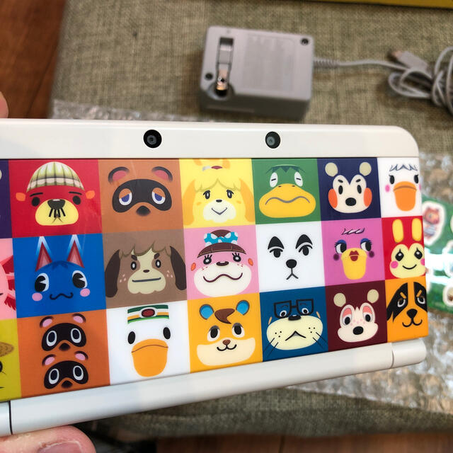 ニンテンドー3DS(ニンテンドー3DS)のNintendo 3DS NEWニンテンドー3DS キセカエプレートパック どう エンタメ/ホビーのゲームソフト/ゲーム機本体(携帯用ゲーム機本体)の商品写真