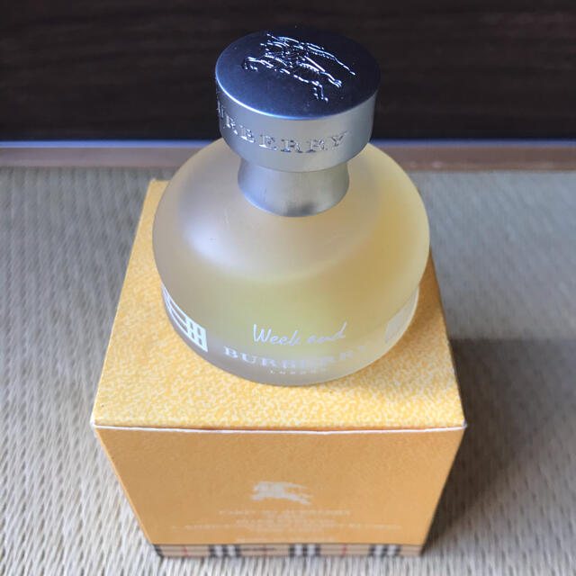 BURBERRY(バーバリー)のバーバリーウィークエンドLEP／SP30mL 香水 コスメ/美容の香水(香水(女性用))の商品写真