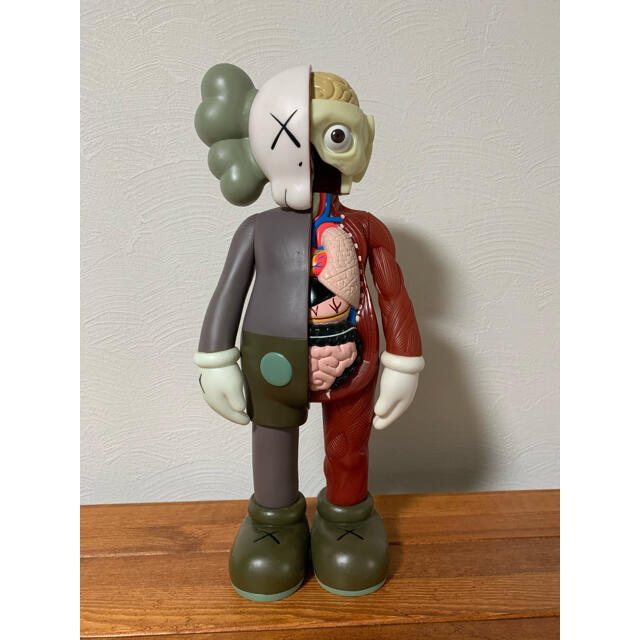 KAWS フィギュアの通販 by shoot's shop|ラクマ KAWS フィギュアの通販 by shoot's shop|ラクマ